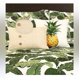 Lush Decor Set of 2 Tropical Accent Pillows - Pineapple & Button Detail